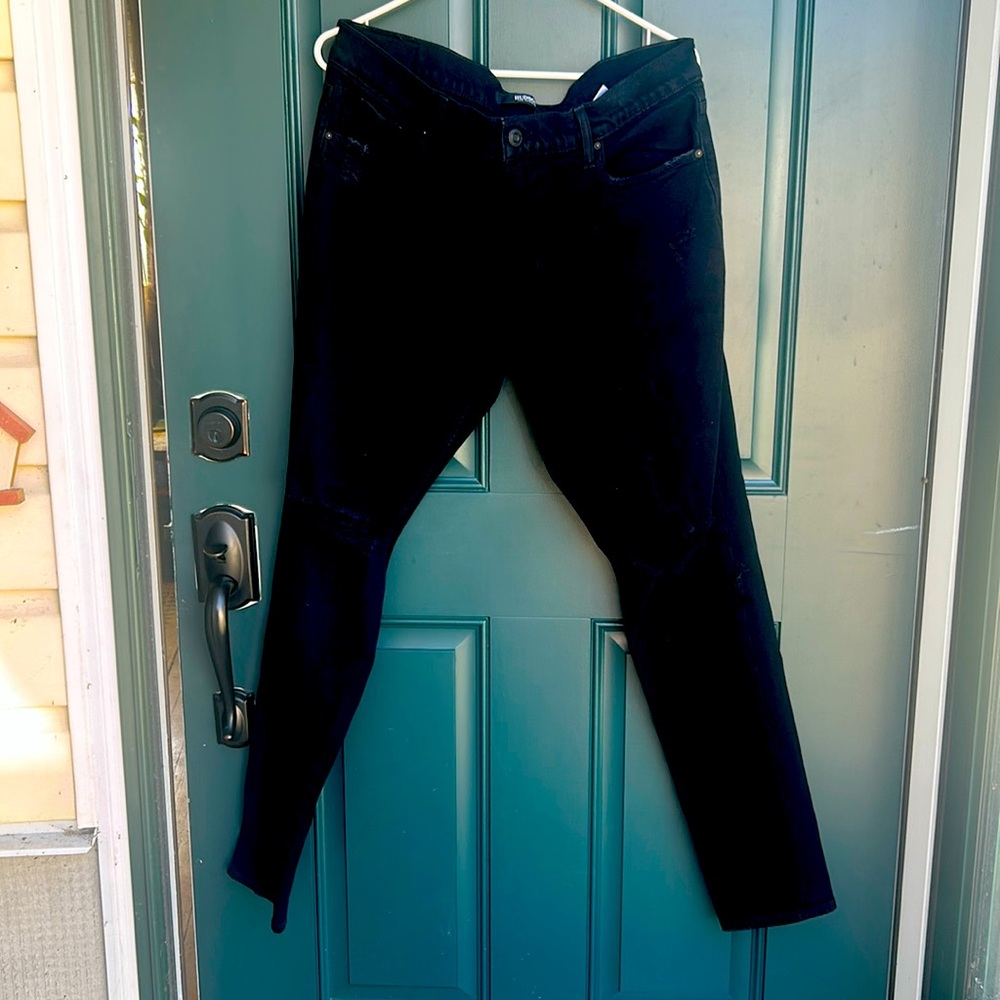 Black ripped knee Zach Keep Jeans made by Hudson size 34